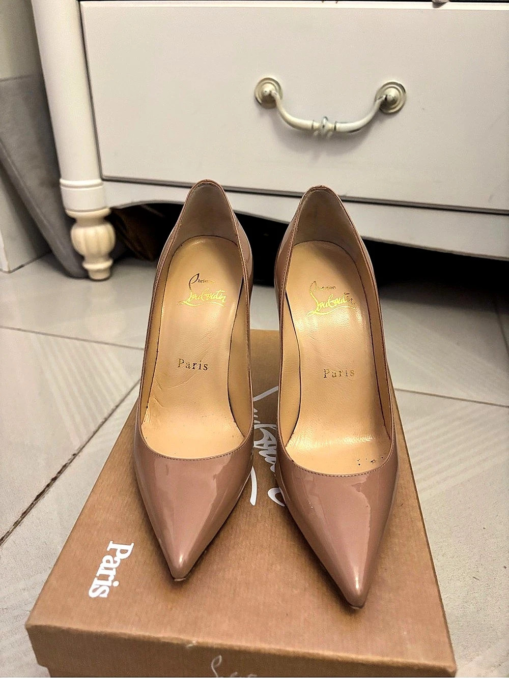 Christian Louboutin Pigalle Follies 100 Patent Leather Pumps Pointed-Toe Heels